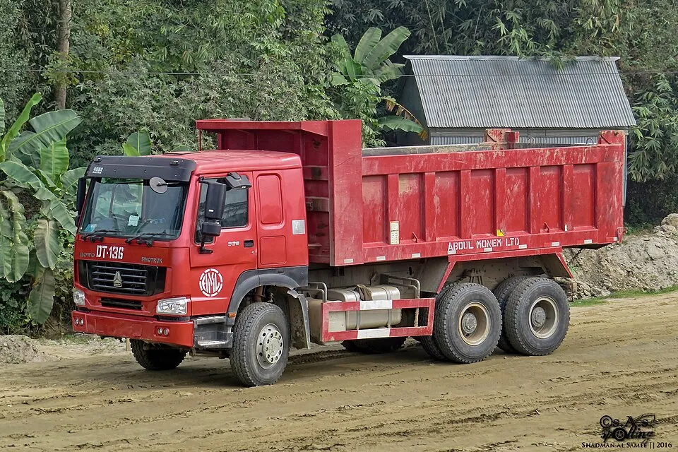 Đèn cảnh báo và điện cabin xe Sinotruk HOWO